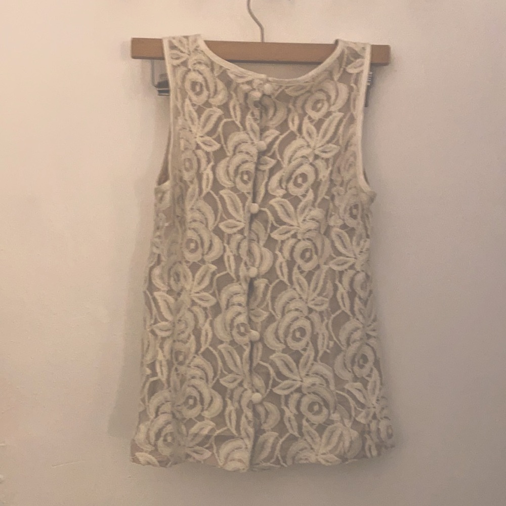 White rose lace top